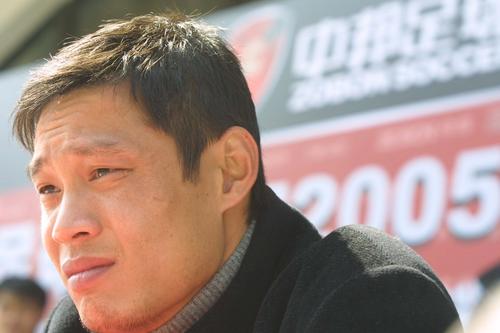 所以，郭磊回过神来，冷声说道：你以为你跟万龙殿殿主叫一个名字，我就不敢动你了？十四亿华夏人里，叫万破军的不知道有多少，但真正有本事的万破军，只有一个。